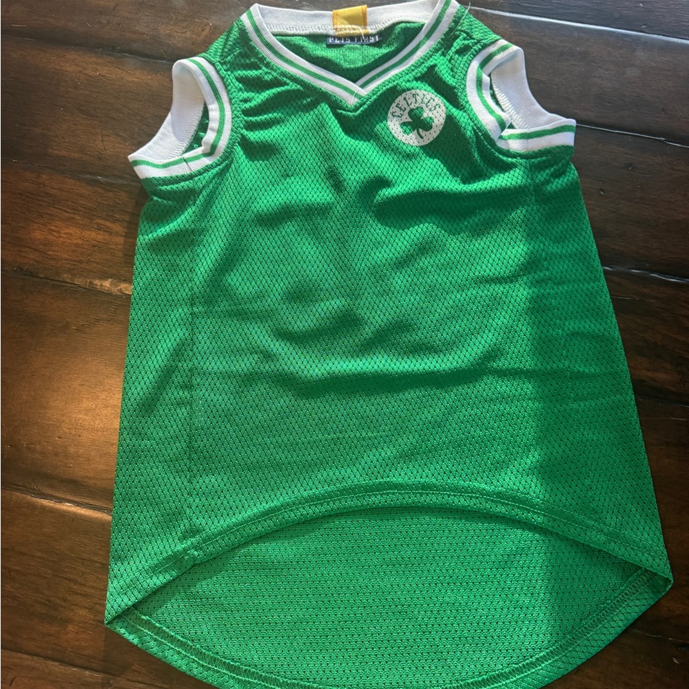 NBA Green Celtics Dog  Jersey - Picture 8 of 9